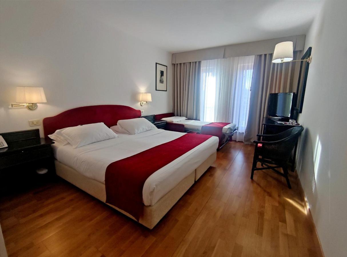 גראדו Hotel Hannover מראה חיצוני תמונה